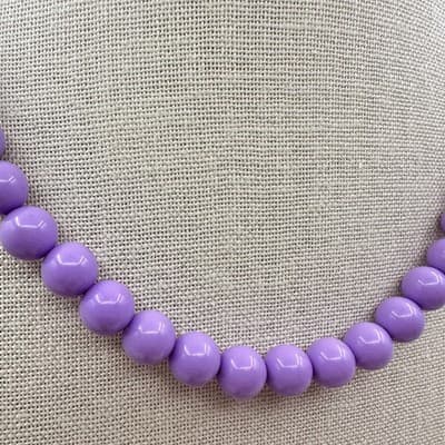 Vintage 90s Chunky Purple Lucite Ball Bead Necklace Statement Costume Jewelry - Thumbnail 3