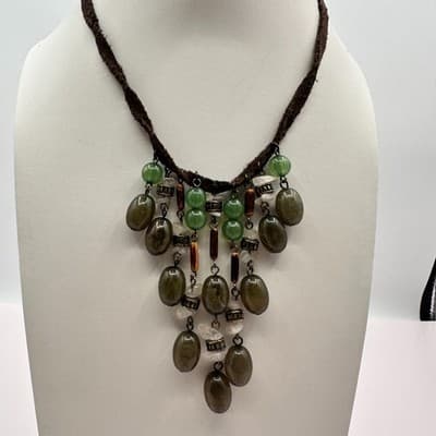 Vintage 90s Waterfall Bib Necklace Green Stone Brown Suede Fringe Goblincore Bib - Thumbnail 2