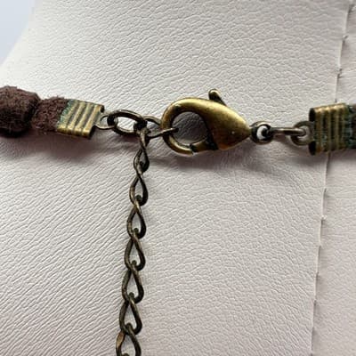 Vintage 90s Waterfall Bib Necklace Green Stone Brown Suede Fringe Goblincore Bib - Thumbnail 7