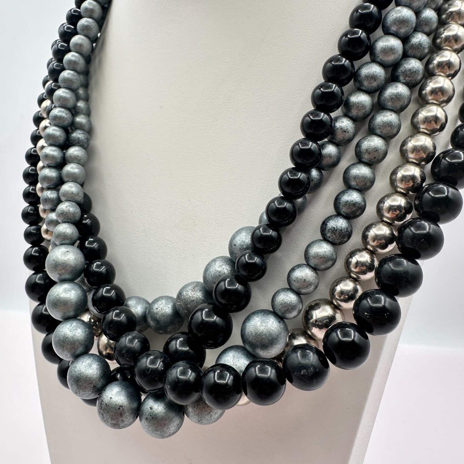 VTG Silver Tone Chunky Chain Necklace Statement Bold Faux Pearl Beaded Bib Y2K - Thumbnail 6