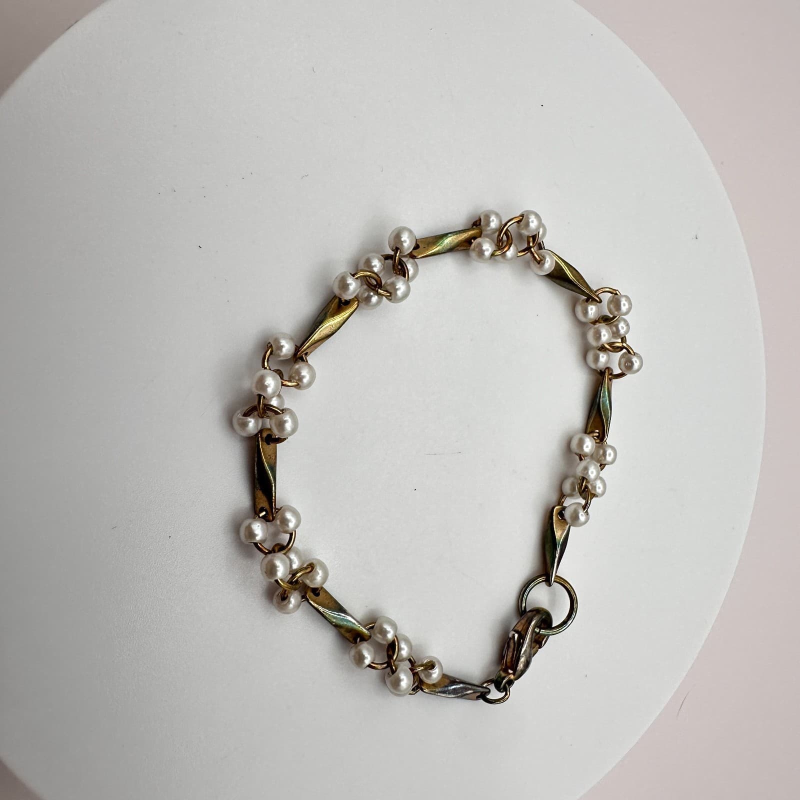 Vintage Y2K Faux Pearl Beaded Bracelet Gold Tone Boho Statement Women's Jewelry - Thumbnail 2