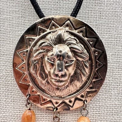 Vintage Copper Tone Lion Head Coin Leaf Pendant Cord Necklace Wooden Bead Boho - Thumbnail 4