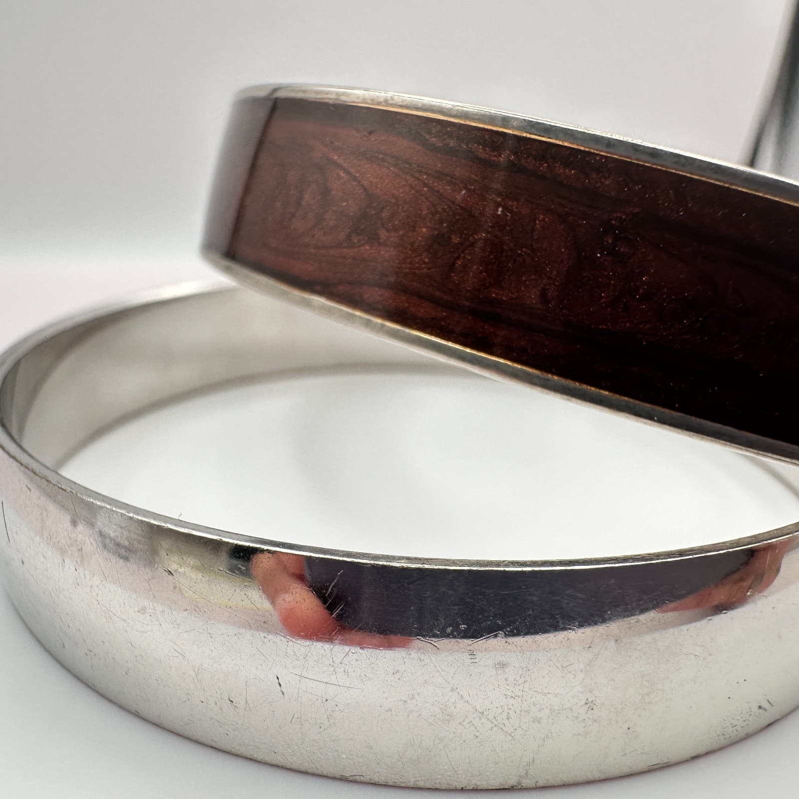 Vintage 90s Silver Tone Bangle Bracelet Set Brown Enamel Minimalist Jewelry 90s - Thumbnail 6