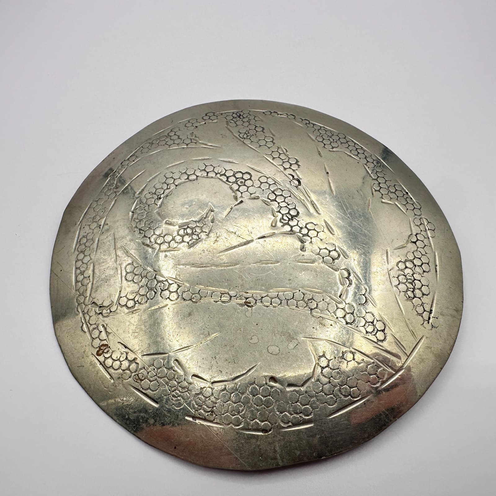 Vintage 80s Large Round Silver Tone Hammered Abstract Scroll Belt Concho Retro - Thumbnail 6