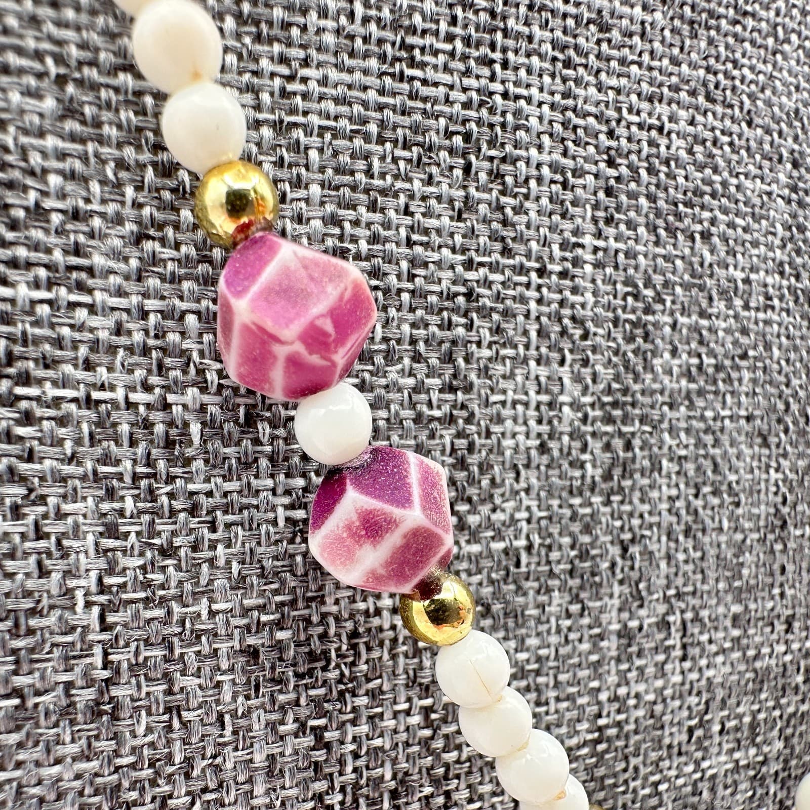 Vintage Y2K Statement Necklace Purple White Swirl Glass Beaded Gold Tone Jewelry - Thumbnail 7