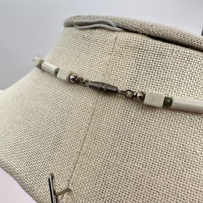 Vintage 90s Stone Bead Floral Crescent Pendant Necklace Silver Tone Jewelry - Thumbnail 9