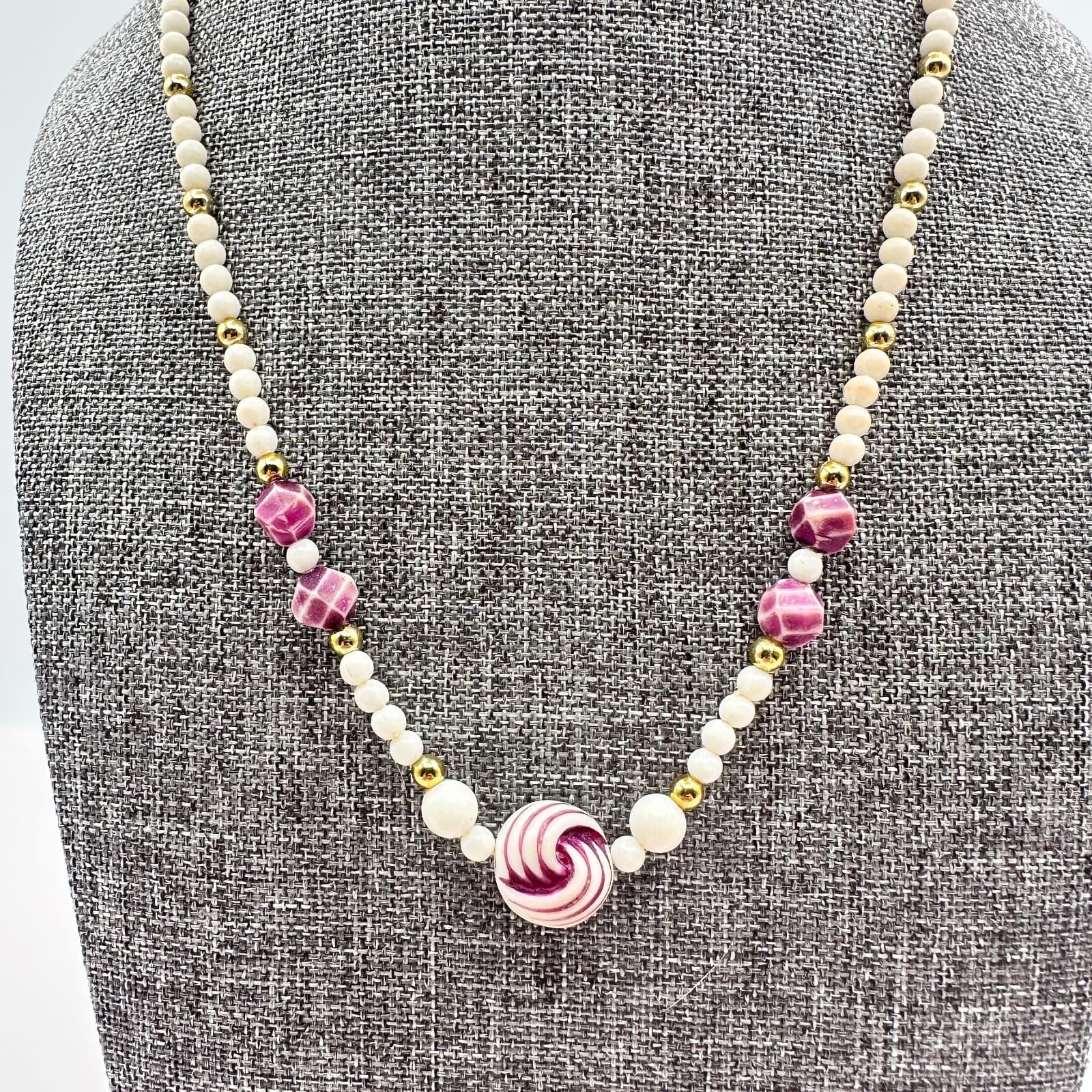 Vintage Y2K Statement Necklace Purple White Swirl Glass Beaded Gold Tone Jewelry - Thumbnail 2