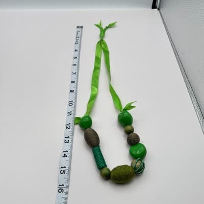 Vintage 90s Green Chunky Yarn Wrap Beaded Necklace Statement Women's Jewelry Y2K - Thumbnail 8