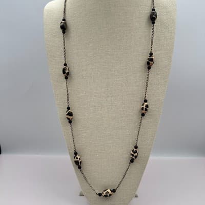 Vintage 90s Silver Tone Chain Necklace Cream & Black Spotted Oval Beaded Jewelry - Thumbnail 3