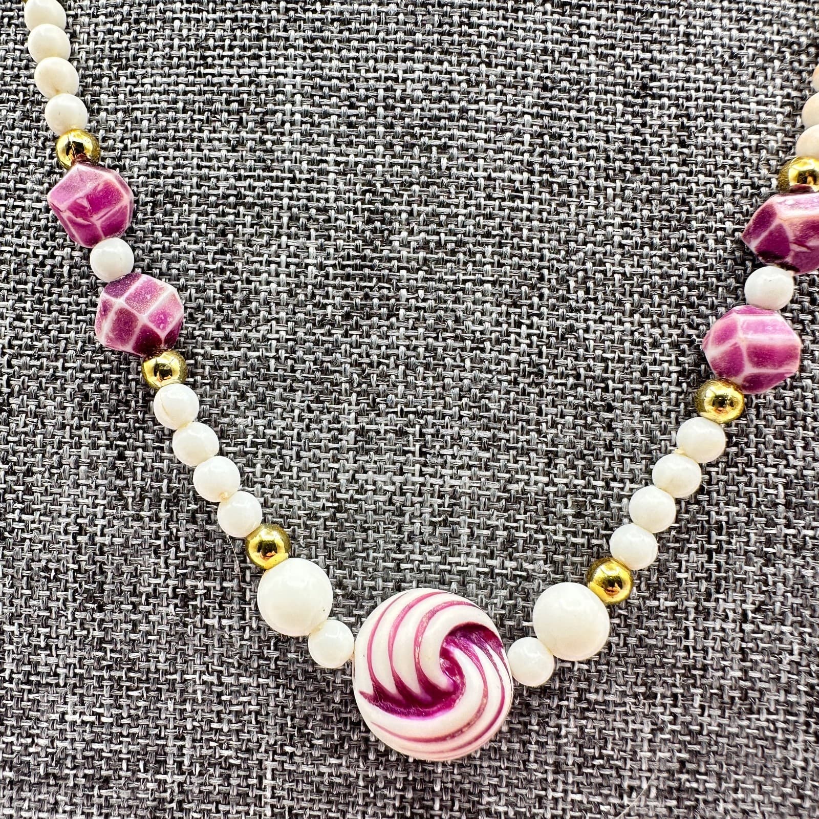 Vintage Y2K Statement Necklace Purple White Swirl Glass Beaded Gold Tone Jewelry