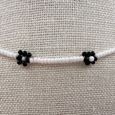 Vintage 90s Silver-Tone Beaded Floral Choker Necklace Set Women's Jewelry - Thumbnail 4