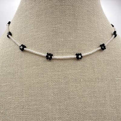Vintage 90s Silver-Tone Beaded Floral Choker Necklace Set Women's Jewelry - Thumbnail 3