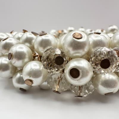 Vintage 90s White Faux Pearl Glass Beaded Cluster Stretch Bracelet Bridal Boho - Thumbnail 6