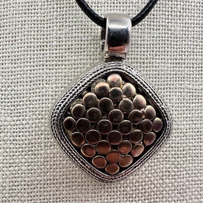 Vintage 90s Silver Tone Dotted Square Pendant Necklace Boho Women's Jewelry Y2K