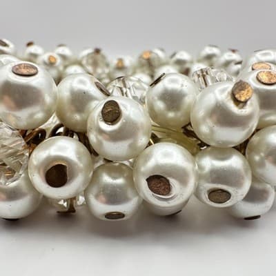 Vintage 90s White Faux Pearl Glass Beaded Cluster Stretch Bracelet Bridal Boho - Thumbnail 5