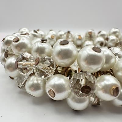 Vintage 90s White Faux Pearl Glass Beaded Cluster Stretch Bracelet Bridal Boho - Thumbnail 4