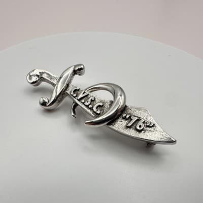 Vintage 70s Scimitar C.V.S.C. 76 Sword Brooch Pin Silver Tone Classic Jewelry - Thumbnail 3