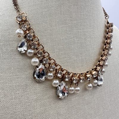 Vintage 80s 90s Crystal Faux Pearl Draped Fringe Necklace Gold Tone Jewelry Bib - Thumbnail 3