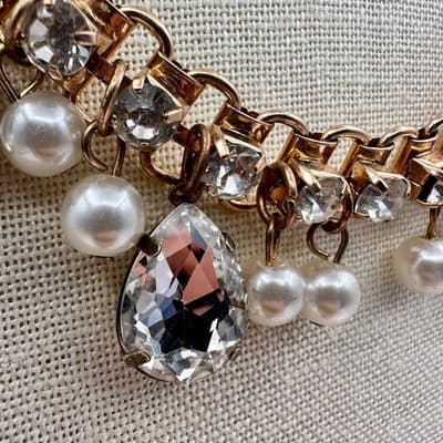 Vintage 80s 90s Crystal Faux Pearl Draped Fringe Necklace Gold Tone Jewelry Bib - Thumbnail 6