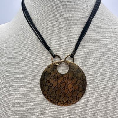 Vintage 90s Multi-strand Cord Gold Tone Large Disc Pendant Necklace Jewelry Bib - Thumbnail 7