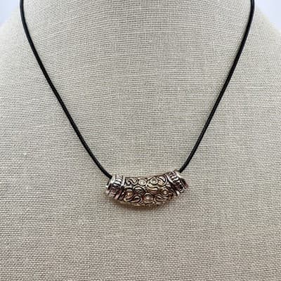 Vintage Y2K Black Cord Clear Crystal Bead Barrel Necklace Two-Tone Jewelry Bib - Thumbnail 3