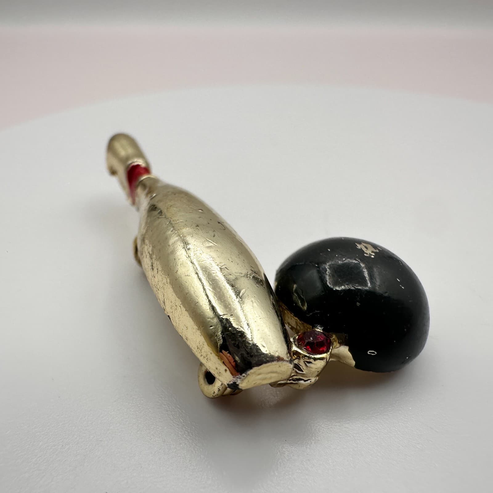 Vintage 90s Gerry’s Gold Tone Bowling Ball Black Brooch Pin Red Rhinestone Retro - Thumbnail 6