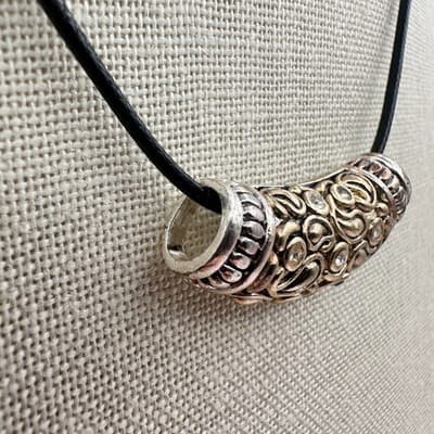Vintage Y2K Black Cord Clear Crystal Bead Barrel Necklace Two-Tone Jewelry Bib - Thumbnail 4