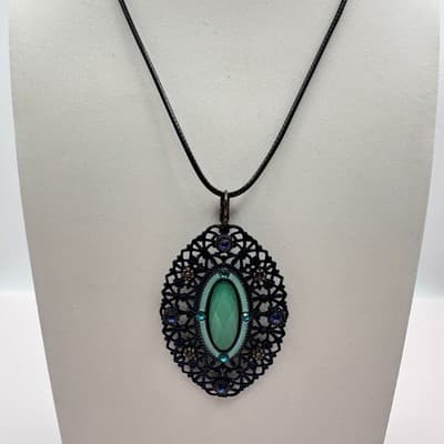 Vintage 90s Boho Filigree Pendant Necklace Green Faux Stone Rhinestone Jewelry - Thumbnail 2