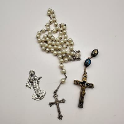 VTG 90s Catholic Rosary Faux Pearl Necklace Medugorje Virgin Mary Crucifix Set - Thumbnail 2