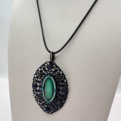 Vintage 90s Boho Filigree Pendant Necklace Green Faux Stone Rhinestone Jewelry - Thumbnail 5