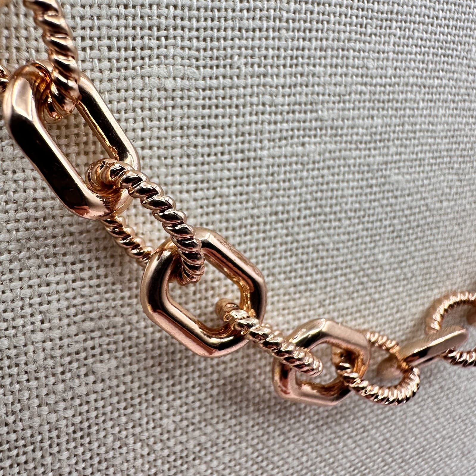 Vintage Y2K Rose Gold Tone Mixed Link Chain Smooth & Twisted Textured Necklace - Thumbnail 4