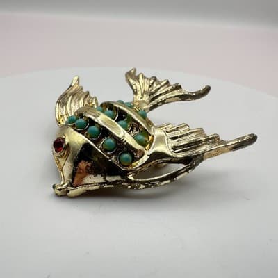 Vintage 80s Gold Tone Angel Fish Brooch Pin Turquoise Beaded Red Rhinestone - Thumbnail 6