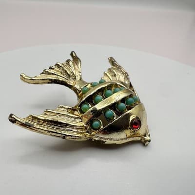 Vintage 80s Gold Tone Angel Fish Brooch Pin Turquoise Beaded Red Rhinestone - Thumbnail 4