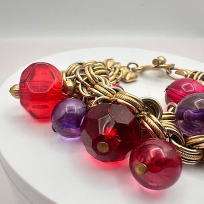 Vintage 90s Deja Designs Red & Purple Beaded Charm Bracelet Gold Tone Jewelry - Thumbnail 2