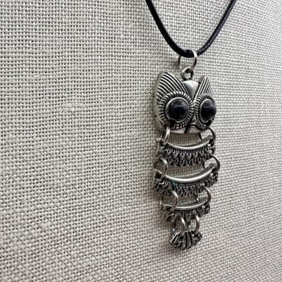 Vintage Y2K Silver Tone Articulated Owl Black Eyes Pendant Necklace Jewelry 90s - Thumbnail 5