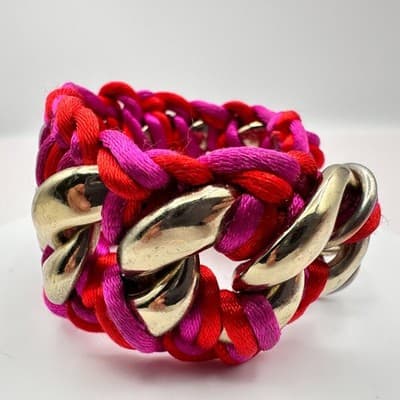 Vintage Y2K Chunky Gold Tone Curb Chain Bracelet Pink & Red Woven Rope Jewelry - Thumbnail 5