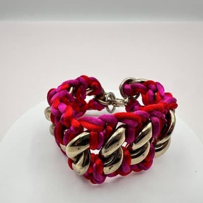 Vintage Y2K Chunky Gold Tone Curb Chain Bracelet Pink & Red Woven Rope Jewelry - Thumbnail 2
