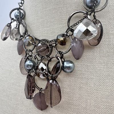 Vintage 90s Faux Pearl Beaded Gunmetal Bib Necklace Statement Women's Jewelry - Thumbnail 5