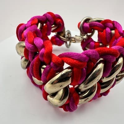 Vintage Y2K Chunky Gold Tone Curb Chain Bracelet Pink & Red Woven Rope Jewelry - Thumbnail 4