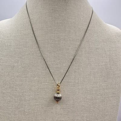 Vintage Y2K Gold/Silver Tone Snake Chain Ribbed Ball Pendant Necklace Jewelry - Thumbnail 7
