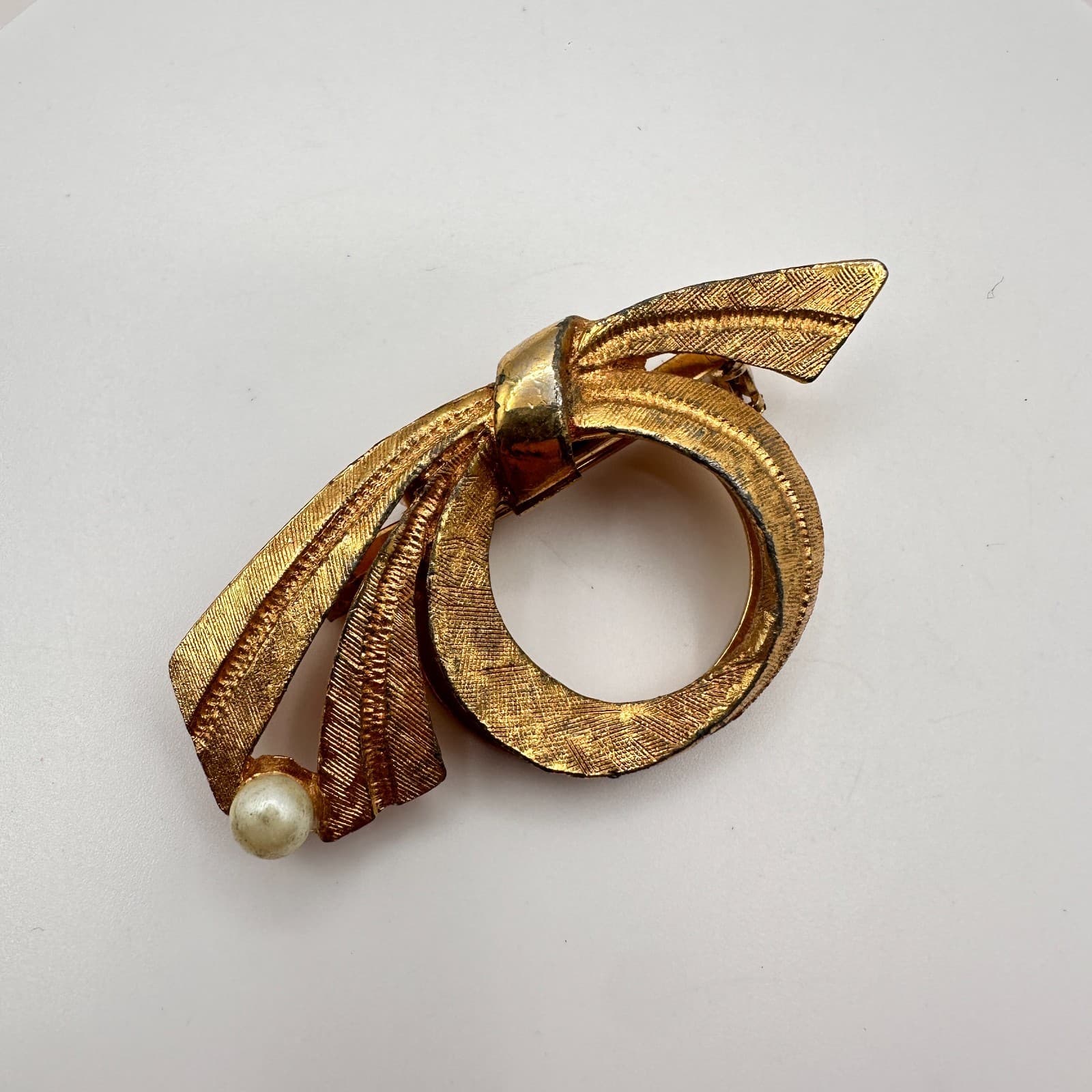Vintage 80s 90s Pearl Brooch Set Gold & Silver Tone Leaf Bow Abstract Pins Retro - Thumbnail 10