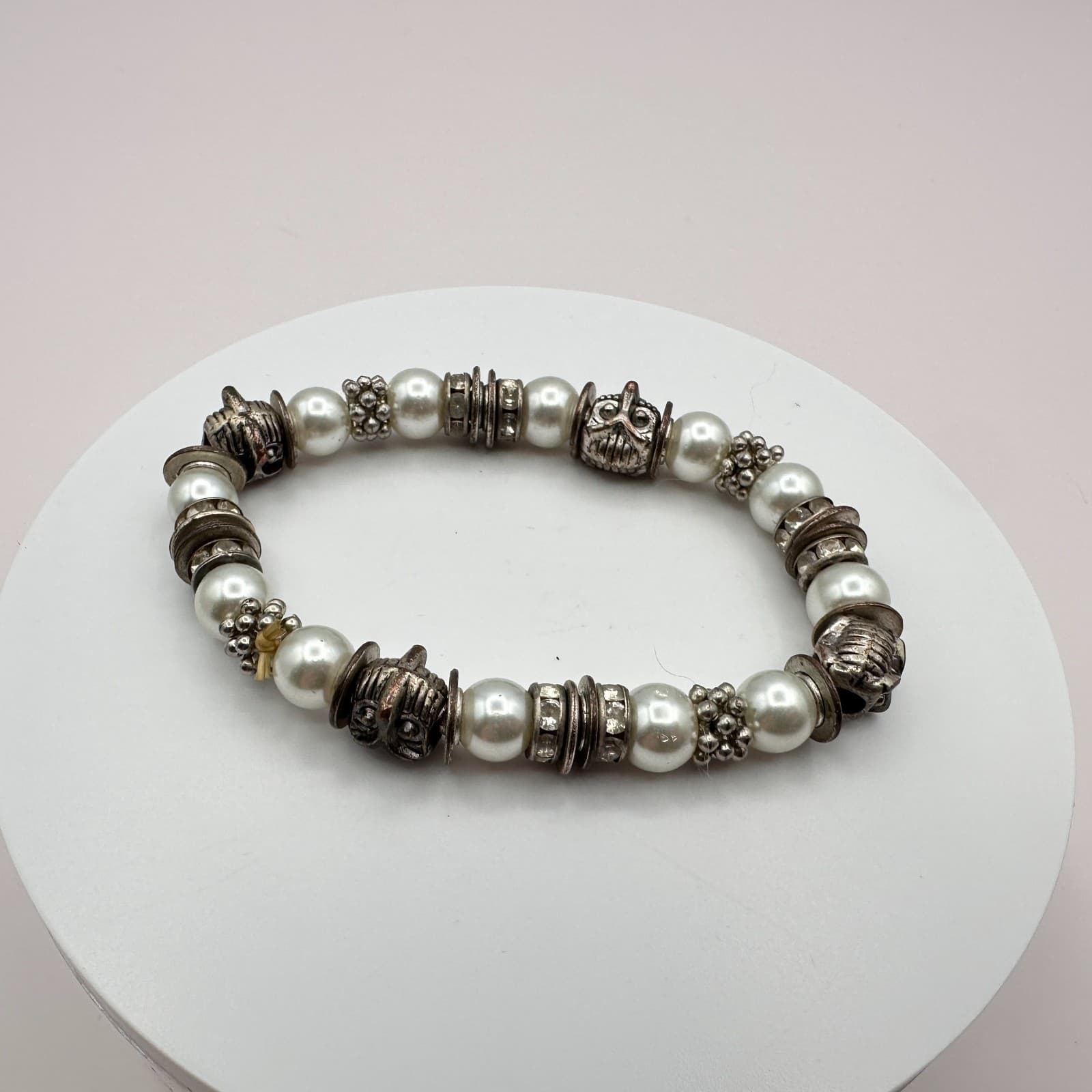 Vintage 90s Silver Owl Faux Pearl Beaded Stretch Bracelet Boho Eclectic Jewelry - Thumbnail 3
