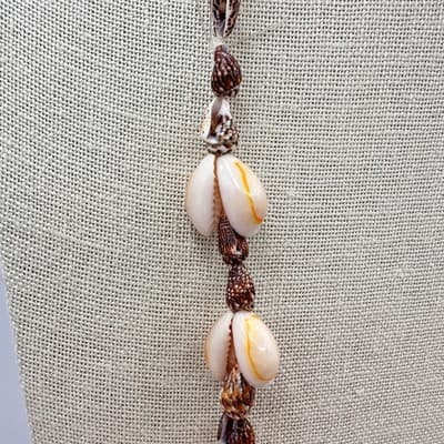 Vintage 90s Cream & Brown Cowry Spiral Shell Necklace Women's Jewelry Boho Bib - Thumbnail 4