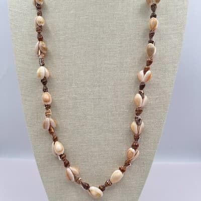 Vintage 90s Cream & Brown Cowry Spiral Shell Necklace Women's Jewelry Boho Bib - Thumbnail 6