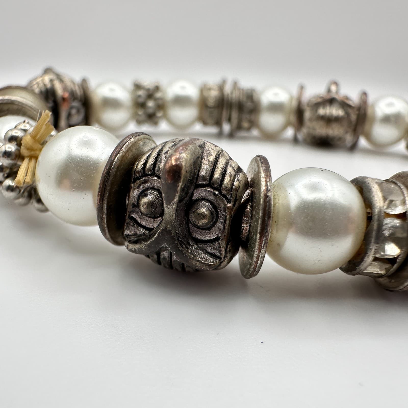 Vintage 90s Silver Owl Faux Pearl Beaded Stretch Bracelet Boho Eclectic Jewelry - Thumbnail 5