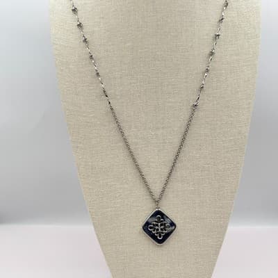 Vintage Y2K White House Black Market Silver Tone Blue Sodalite Clover Necklace - Thumbnail 7