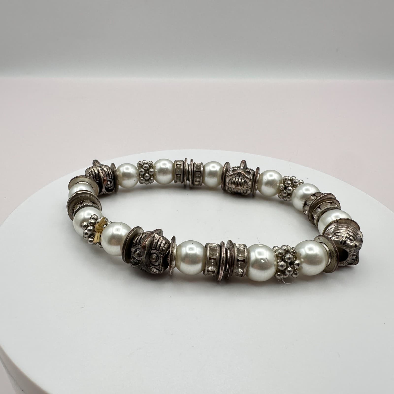 Vintage 90s Silver Owl Faux Pearl Beaded Stretch Bracelet Boho Eclectic Jewelry - Thumbnail 2