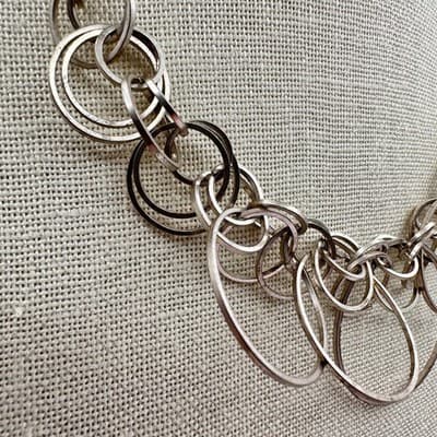 Vintage 90s Silver Tone Multi Circle Link Statement Necklace Boho Modern Jewelry - Thumbnail 3