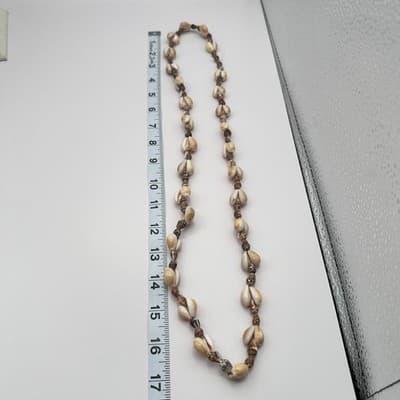 Vintage 90s Cream & Brown Cowry Spiral Shell Necklace Women's Jewelry Boho Bib - Thumbnail 8