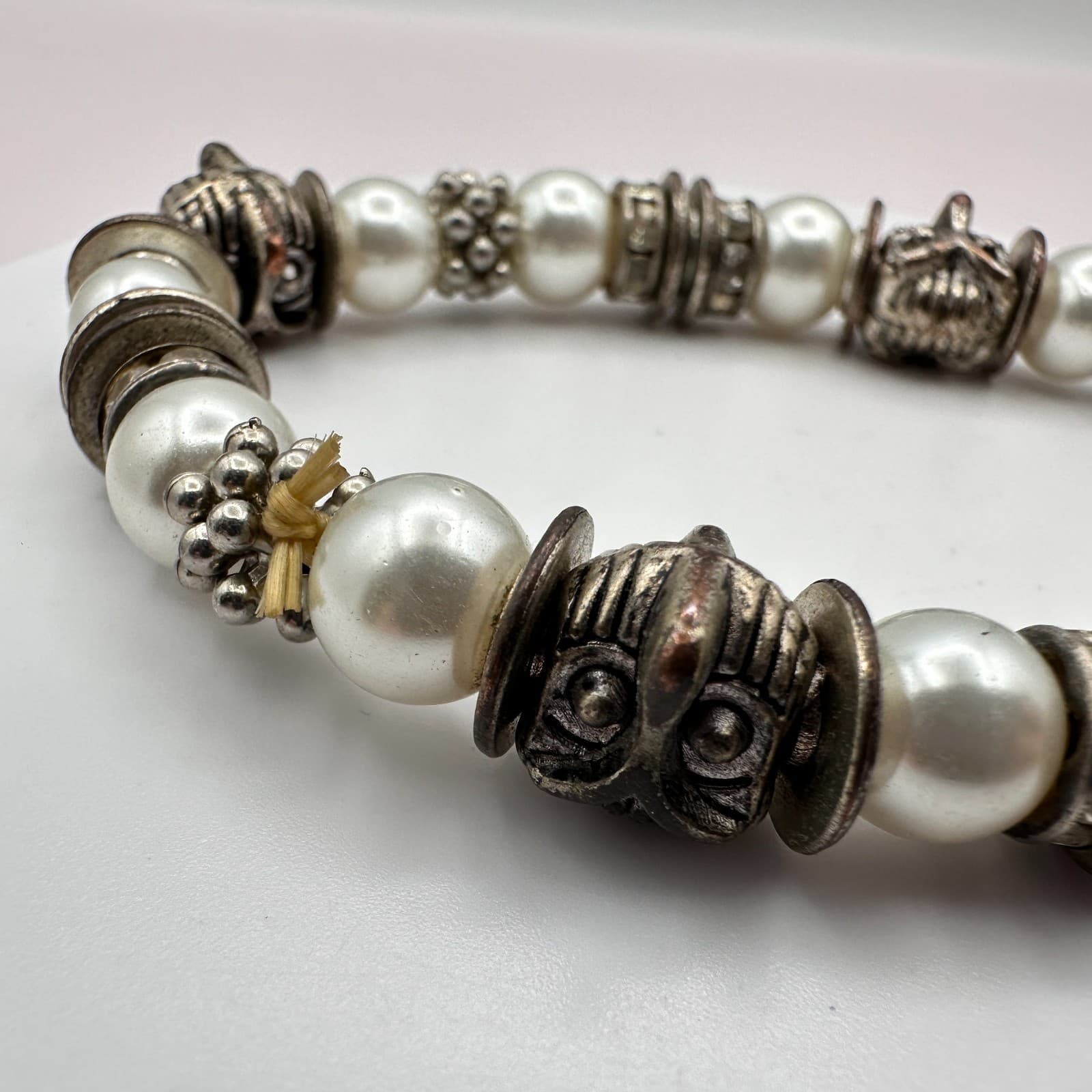 Vintage 90s Silver Owl Faux Pearl Beaded Stretch Bracelet Boho Eclectic Jewelry - Thumbnail 4